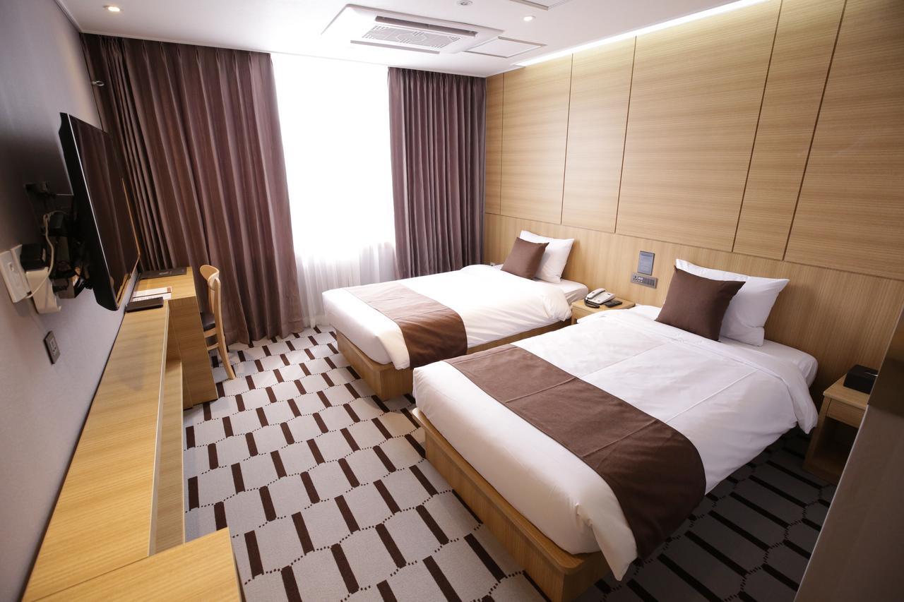 Honors Hotel Hwaseong Zewnętrze zdjęcie