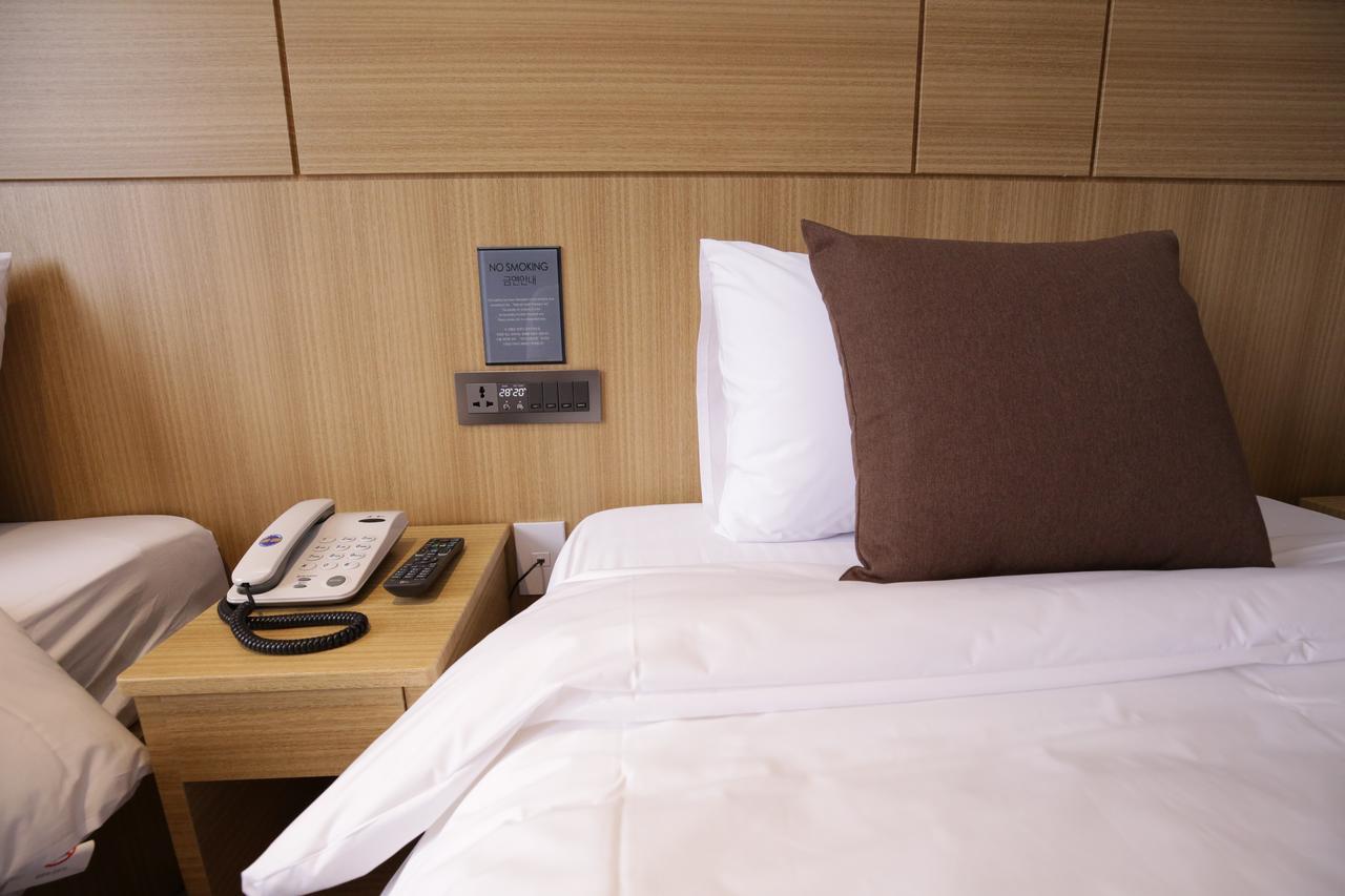 Honors Hotel Hwaseong Zewnętrze zdjęcie