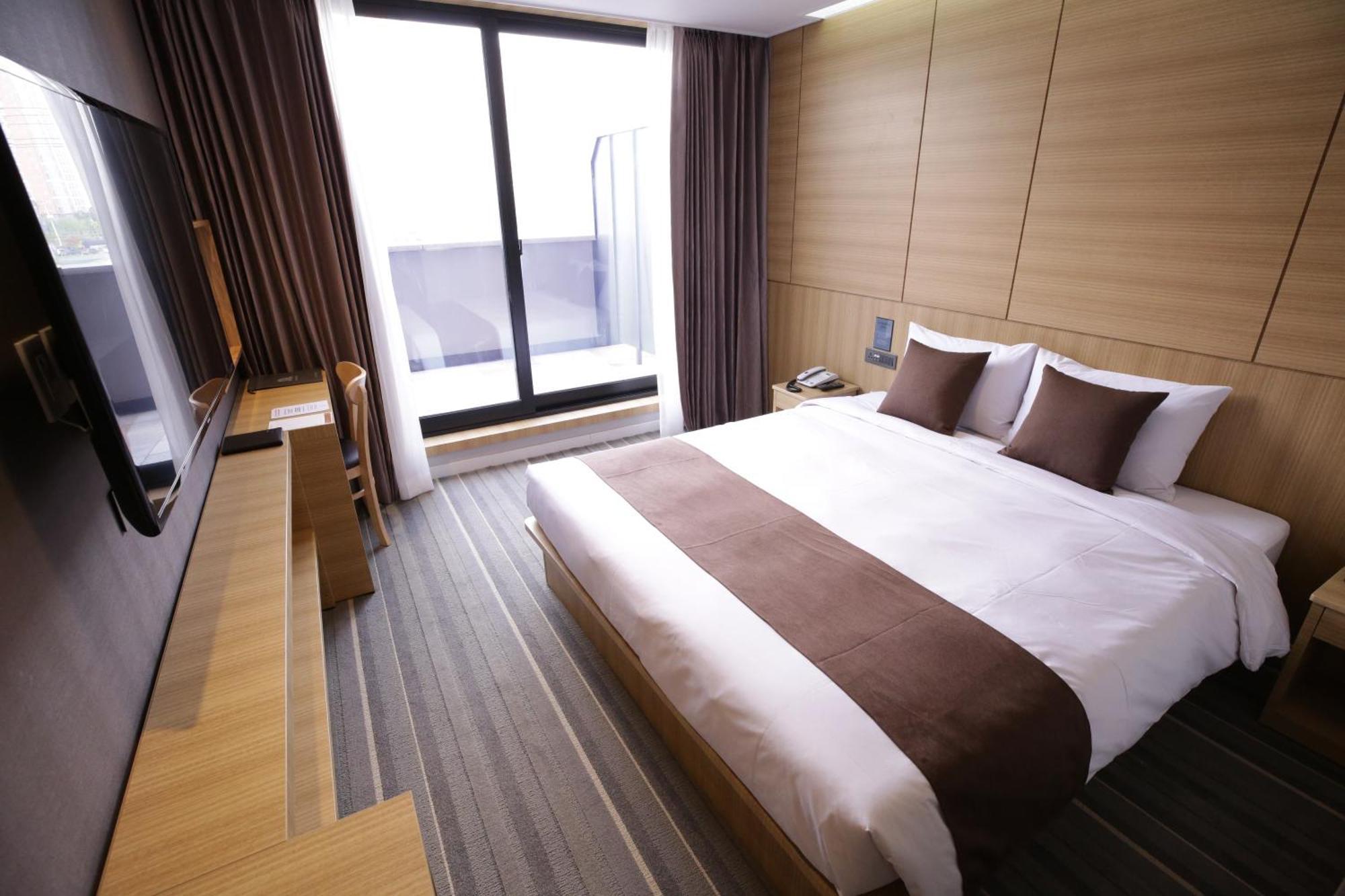 Honors Hotel Hwaseong Zewnętrze zdjęcie