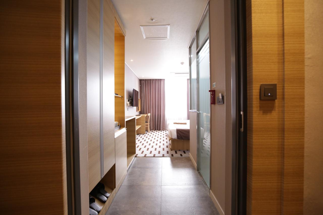 Honors Hotel Hwaseong Zewnętrze zdjęcie